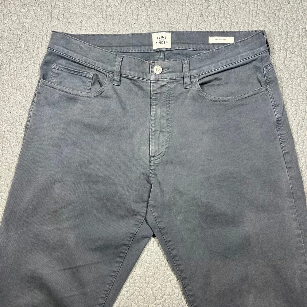 Flint and Tinder 365 Pants Mens Size 33 Grey Slim Fit Cotton Stretch Chinos 5400